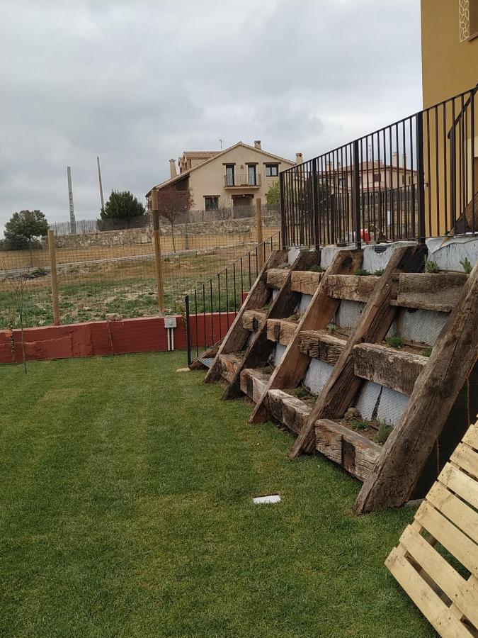 Miradiez Segovia Espirdo Bagian luar foto